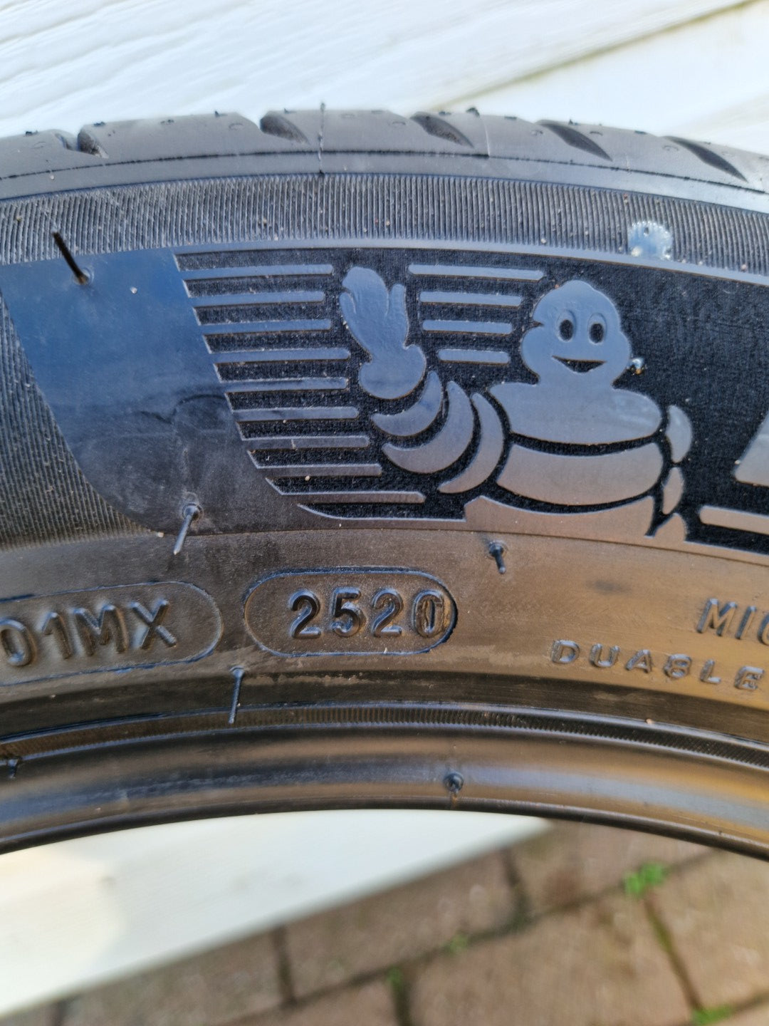 215/55/18 99V Michelin demo banden