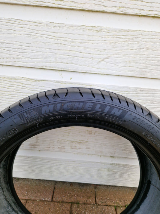 205/45/17 88H Michelin zomerbanden 4X