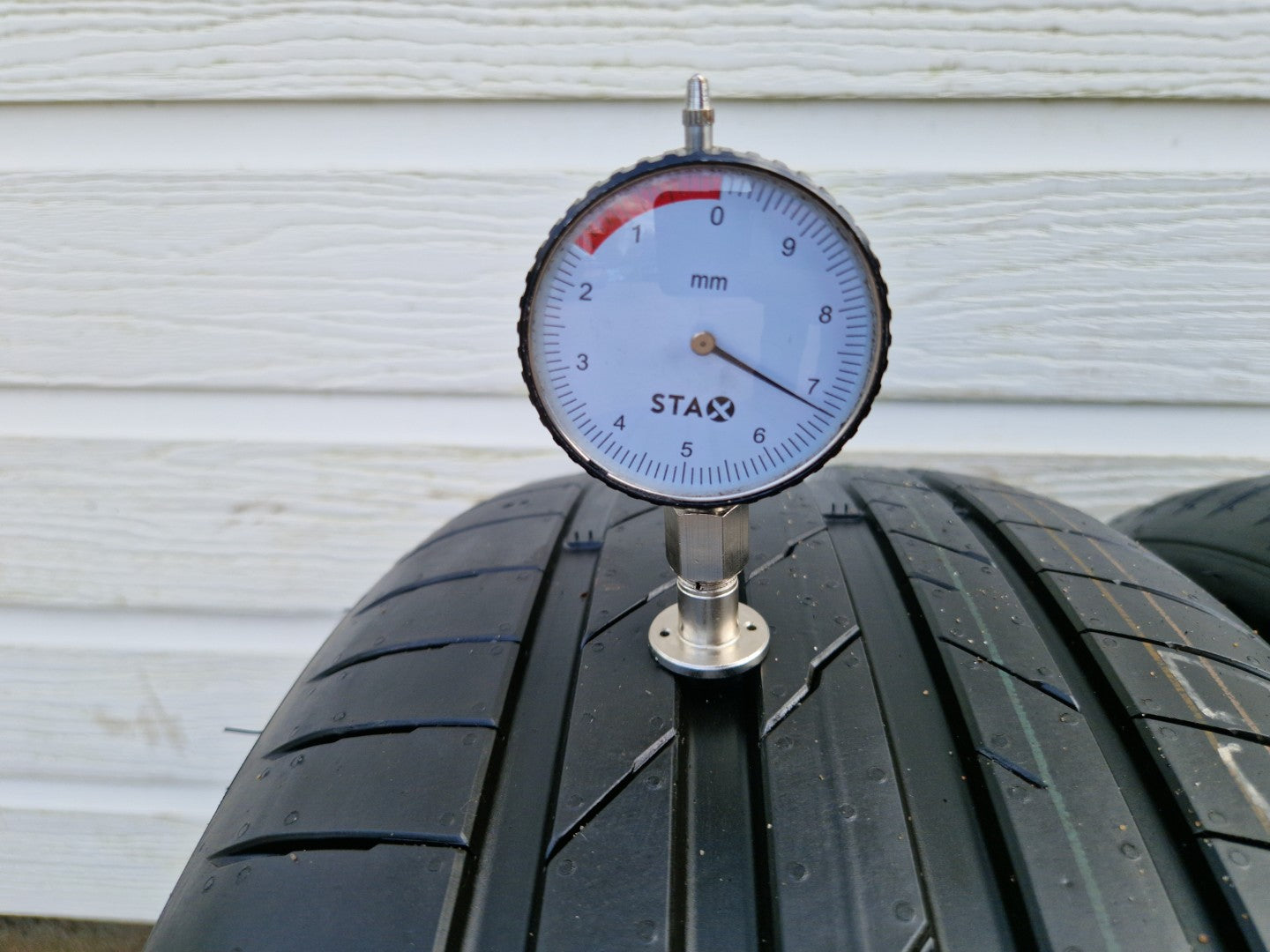 235/50/19 Hankook Zomerbanden 2X