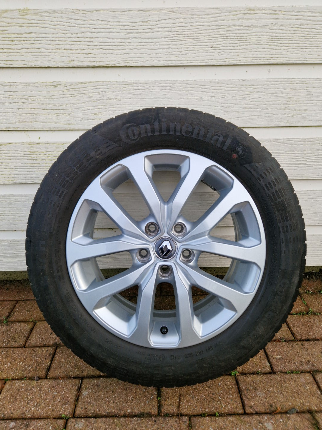17” original Renault Kadjar rims + Continental summer tires
