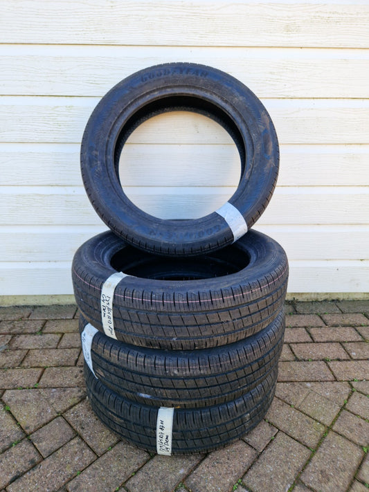 175/65/17 87H Goodyear demo banden