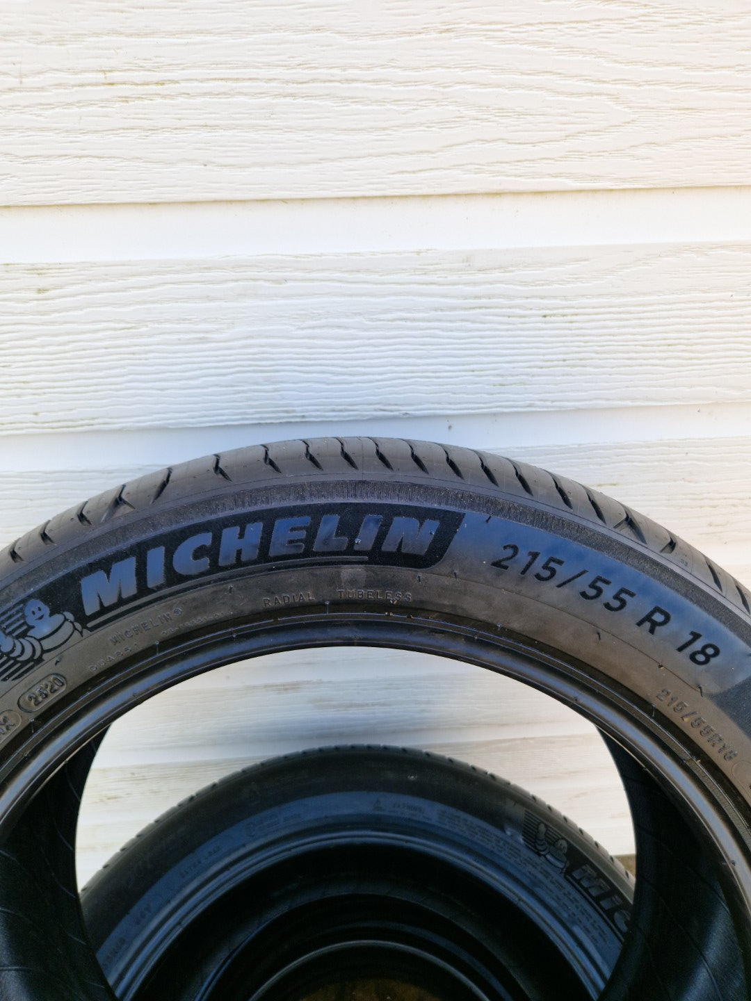 215/55/18 99V Michelin demo banden
