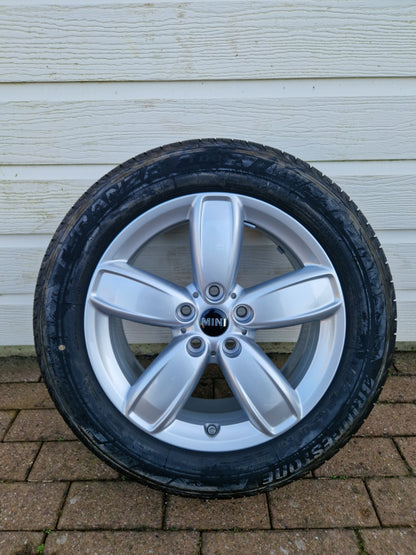 17” originele Mini velgen + Bridgestone zomerbanden