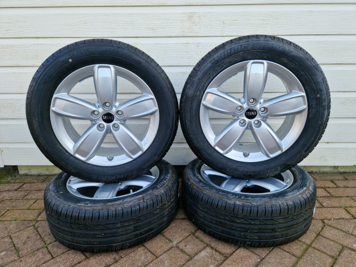 17” originele Mini velgen + Bridgestone zomerbanden