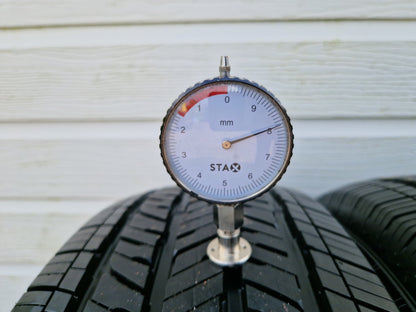 255/70/18 113T Bridgestone zomerbanden 4x