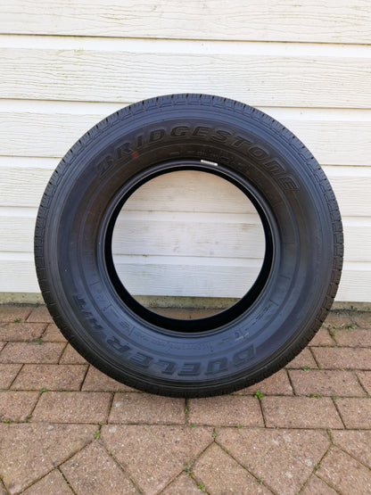 255/70/18 113T Bridgestone zomerbanden 4x