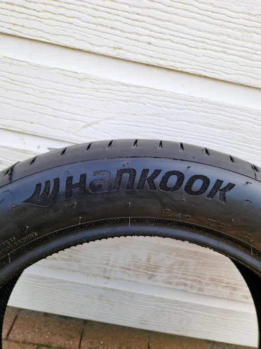 235/50/19 Hankook Zomerbanden 2X