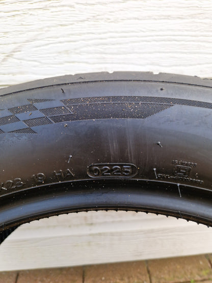 235/50/19 Hankook Zomerbanden 2X