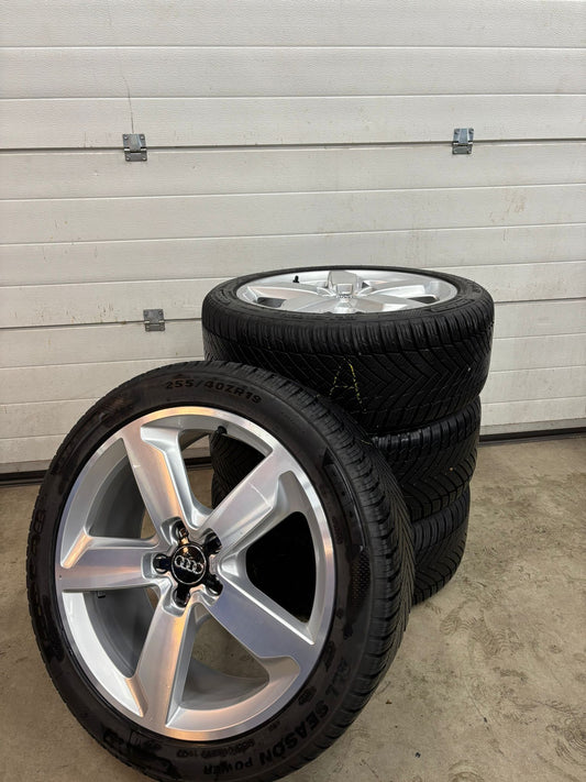 19” originele Audi velgen + All-season banden
